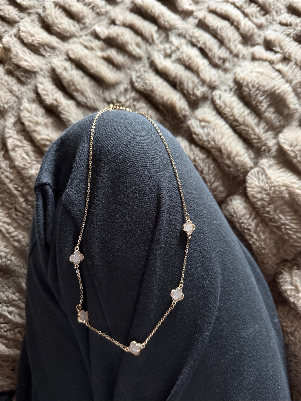 Looks like Van Cleef necklace